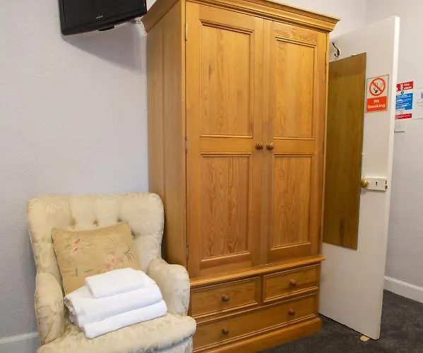 Shoulder Of Mutton Hotel *