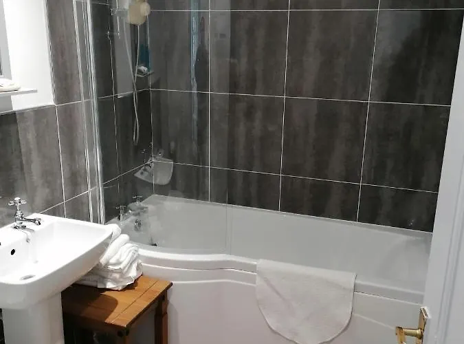 Shoulder Of Mutton * Kirby Hill